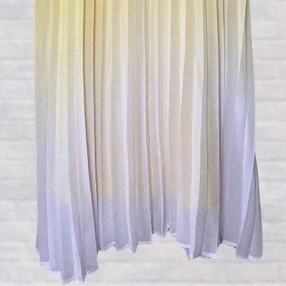 Barr III Adjustable Spaghetti Strap Yellow Pleated Ombré Maxi Dress XXS - Picture 5 of 6